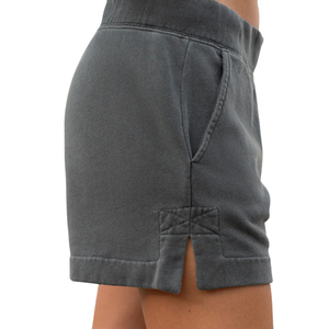 Shorts de Felpa Francesa Color Carbón para Mujer, 100% Algodón Orgánico de Lujo, Preencogido, Certificado GOTS, Ajuste Clásico, Shorts Deportivos Suaves de Primera Calidad - Product Image 6