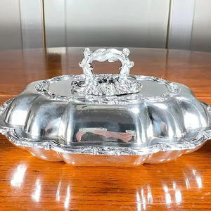 Latest Modern Design <b>Serving</b> <b>Dish</b> <b>With</b> <b>Lid</b> for Home Hotel Restaurants Kitchenware Foods <b>Serving</b> <b>Dish</b> Silver Color <b>Serving</b> <b>Dishes</b> - Product Image 1