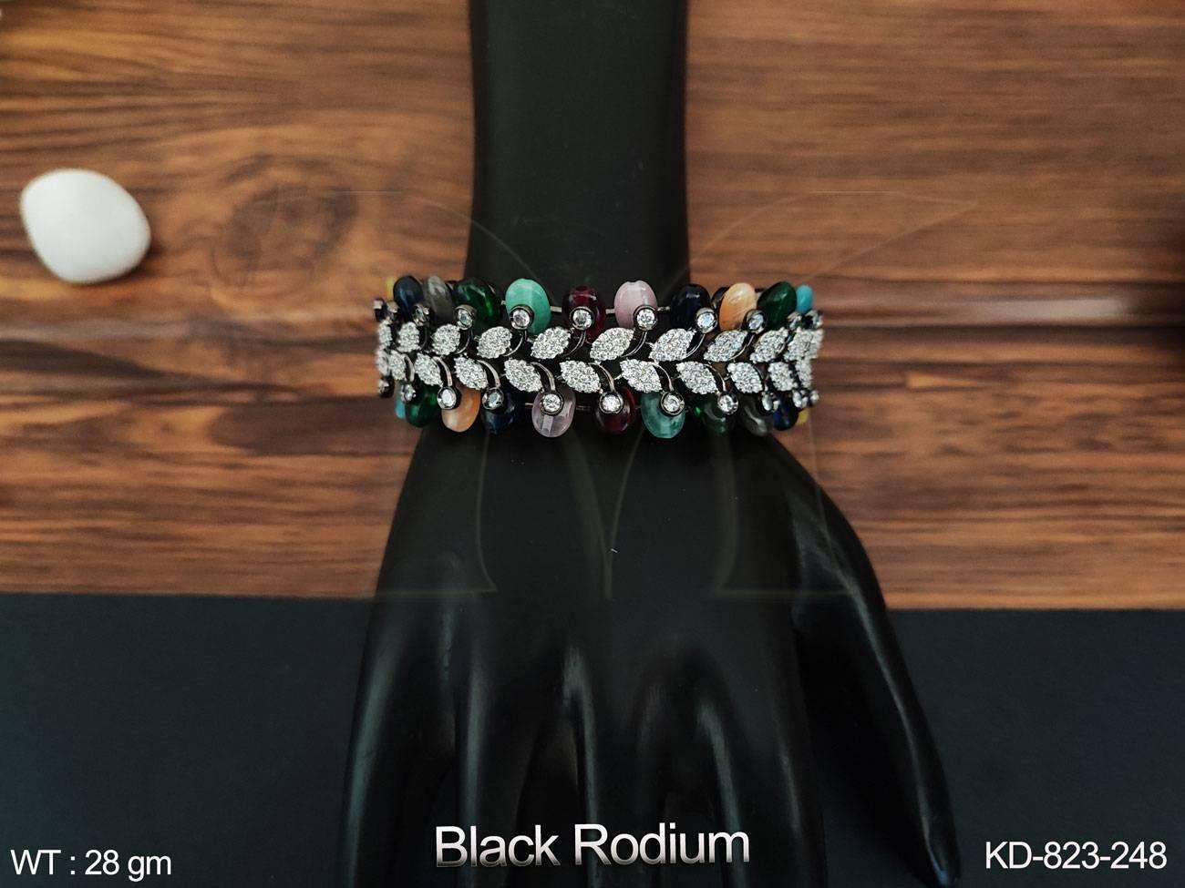 ทับทิมสีเขียวสีน้ำเงิน