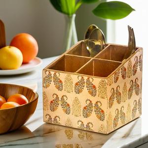 Exquisito diseño de artesanía de cubiertos de cuatro divisiones multicolor para ocasiones de fiesta - Product Image 3