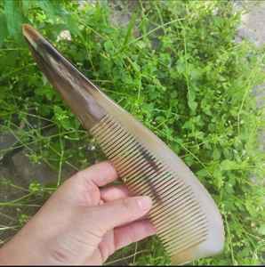 Peigne en corne naturelle avec logo personnalisé - Product Image 2