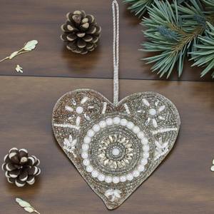 Decoración Tradicional con Bordado Zari en Forma de Corazón |   Corazón Bordado con Hilo Metálico para Colgar en Eventos y Decoración de Paredes - Product Image 2