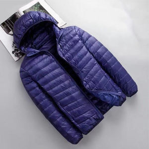 NUEVA Chaqueta Acolchada de Lana para Hombre, Estilo Urbano, con Capucha, Material Impermeable, Logotipo Frontal, Resistente al Viento - Product Image 5