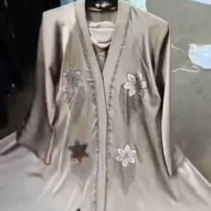 Ropa musulmana tradicional de mujer modesta elegante islámica Ropa de fiesta Premium Estilo Abaya Dubai-Accesorio incluido - Product Image 1