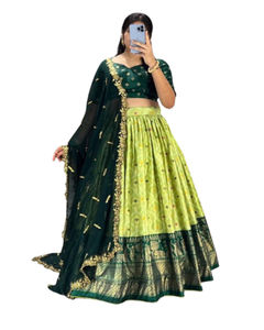 Ensemble Lehnga entièrement cousu avec duppta et chemisier en feuille de soie Tussar - Product Image 1