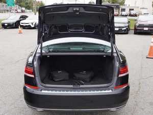 Bajo Kilometraje, 2023, 2.0T SE FWD, Volante a la Izquierda, Llantas de Aleación Oscuras, Asientos de Cuero, Sistema de Navegación, Arranque Remoto - Product Image 3