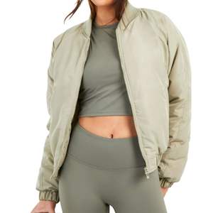 Blouson Bomber Oversize Femme Rembourré Zippé Tissé Coupe-Vent Respirant Coupe Ample Manteau Décontracté Logo Personnalisé Chaud Vêtement d'extérieur Automne - Product Image 1