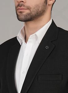 เสื้อเบลเซอร์สีดำคุณภาพดีสำหรับงานปาร์ตี้ของผู้ชาย เหมาะสำหรับเจ้าบ่าว เพื่อนเจ้าบ่าว พิธีต่างๆ และงานเลี้ยงตอนเย็น มีจำหน่ายในราคาโรงงาน - Product Image 2