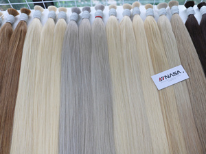 ผมต่อเวียดนามแท้ 100 กรัม สีอ่อน ทุกขนาด เย็บด้วยเครื่องจักรแบบ Double Weft  ซุปเปอร์ดับเบิ้ลดรอน  แบบถักเป็นมัด - Product Image 1
