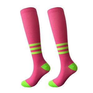 Calcetines de Fútbol Premium al por Mayor, Calcetines Largos de Entrenamiento de Fútbol Personalizables, Antideslizantes y Transpirables - Product Image 6