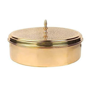 Caja de especias de latón de 7 compartimentos de alta calidad, tapa dorada en relieve, 1 cuchara, contenedor de almacenamiento de cocina hecho a mano, modelo artesanal de Metal - Product Image 1