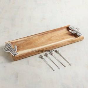 Conjunto de 2 platos de comida de madera de la mejor calidad de diseño único más elegante con asas para el mejor agarre de la India - Product Image 6