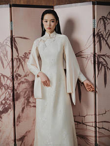 Ao dai de haute qualité et élégant pour les fêtes du Tet, avec un MOQ faible et des services OEM ODM pour une robe de soirée chic. - Product Image 5