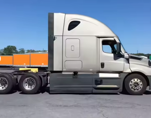 Genuine Clean 2022 For-<b>Freightliner</b> Cascadia - 72" Raised Roof Double Bunk Used Sleeper Semi <b>Truck</b> for Sale Worldwide Shipping - Product Image 6