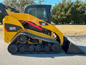 Venta al por mayor de cargadoras compactas usadas originales japonesas Cat 216B3 y 226B3 con motor CAT de 42KW de potencia y carga nominal de 680KG - Product Image 2