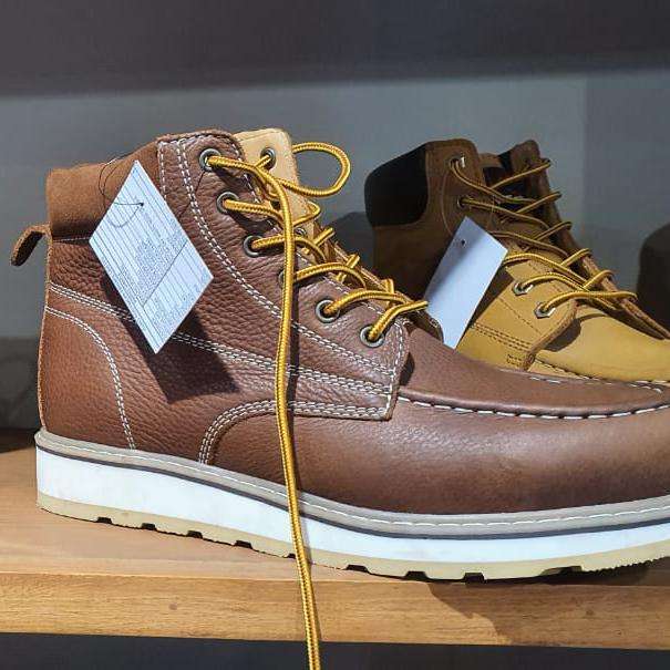 สีน้ำตาล