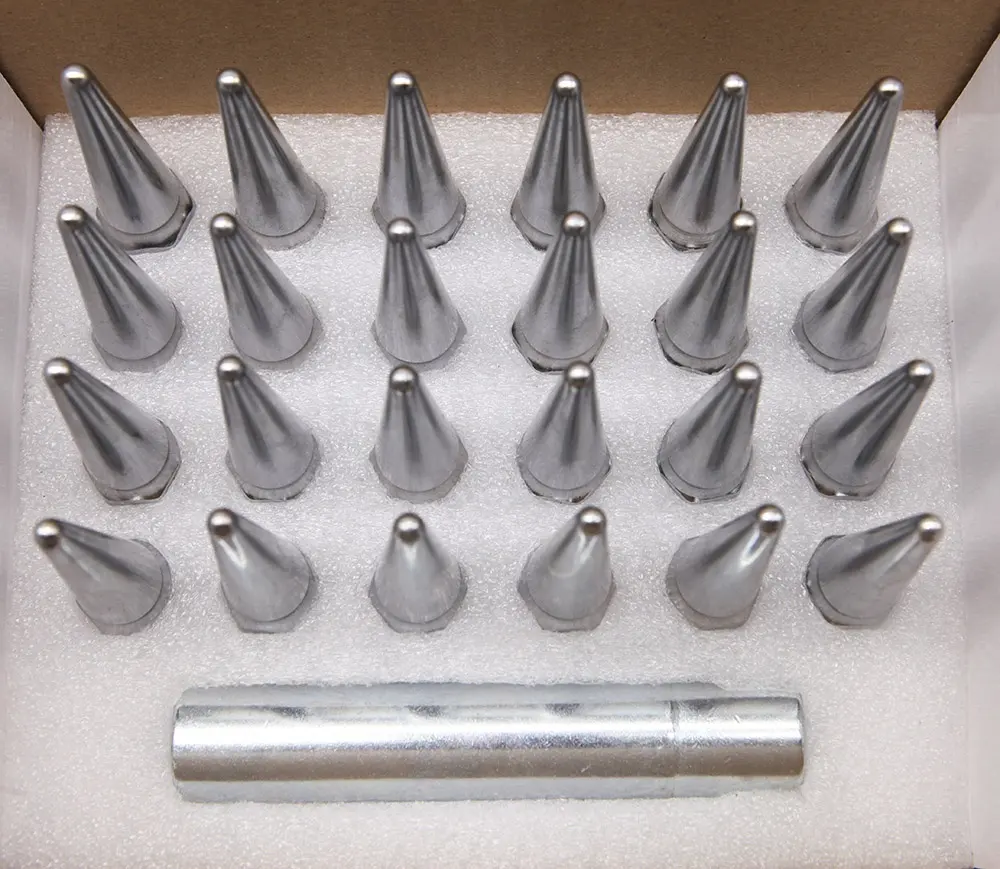 24PCS silver spike lug nut 14x1.5 chrome wheel nut with 1PC socket
