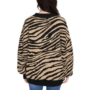 Maglione da Donna Sanctuary Taglia X-Large con Stampa Animalier, Traspirante, Stile Casual Europeo con Motivo Jacquard, Nero - Product Image 2