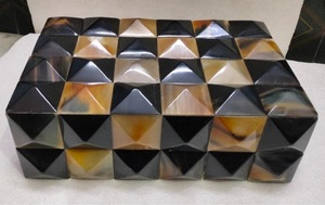 Caja de Cuerno de Búfalo para Joyas y Almacenamiento de Regalos - Interior Suave para Artículos Delicados de Alta Calidad - Product Image 2