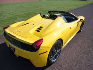 Ferrari 458 Spider d'occasion en excellent état, modèle 2012 - Product Image 2