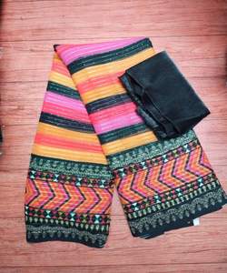 Manténgase fresco y cómodo con la ropa India pakistaní vintage, con telas ligeras y diseños clásicos. - Product Image 3