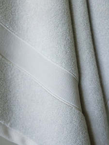 ชุดผ้าขนหนูคอตตอนสุดหรู10ชิ้นผ้าขนหนูอาบน้ำแบบแห้งเร็วและทนทานเนื้อนุ่มสำหรับโรงแรมและสปาสีทึบทำในตุรกี84รายการ - Product Image 5