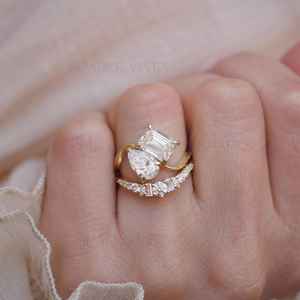 Bague de fiançailles Toi et Moi en or 10K/14K/18K de luxe SPARKS VISTA, moissanite taille émeraude et poire, certifiée GIA, bague de mariage - Product Image 2