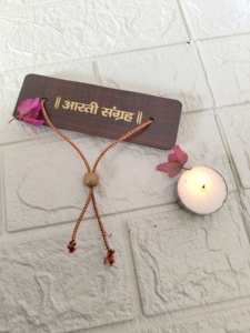 ลายหนุมานขนาดกระเป๋าทำจากไม้ทำด้วยมือของไม้มะฮอกกานี chalisa Aarti sangrah บน tadpatra COVER ต้นฉบับดั้งเดิมของขวัญพิธีขึ้นบ้านใหม่ - Product Image 4