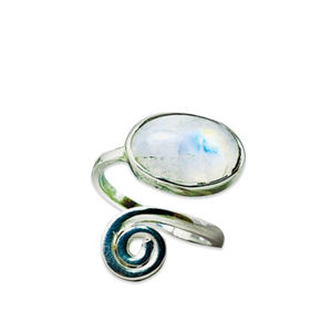 Venta al por mayor de fábrica Popular minimalista Arco Iris piedra lunar anillo hecho a mano Plata de Ley 925 joyería Vintage diseño en espiral joyería - Product Image 1