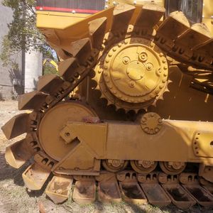 Bulldozer sobre orugas Caterpillar D5H usado a la venta CAT D5H Dozer Maquinaria de construcción de servicio pesado en stock listo para enviar - Product Image 6
