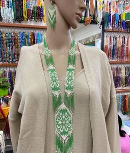 Collar de Cuentas de Semillas Multicolores de Alta Calidad, Diseño Étnico, Joyería de Cuentas con Cuello en V para Mujeres y Hombres, Diseño de Cadena Único, Regalo Elegante - Product Image 5