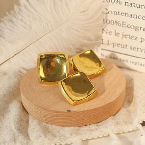 Boucles d'oreilles minimalistes en acier inoxydable 304 plaqué or 18 carats, motif géométrique, bijoux non décolorants, style simple pour femmes, conçues - Product Image 1