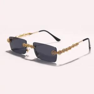 Lunettes de soleil tendance de haute qualité pour femmes, monture carrée, accessoires de mode de luxe hip-hop, lunettes de créateur serties de diamants - Product Image 4