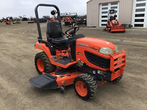 Tractor de Ruedas Usado BX2660 de 2010 en Venta, Componentes Principales Intactos, Motor Robin de 25HP, Caja de Cambios, Cojinetes - Product Image 2