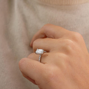 2.30CTW VVS1 D Anillo de compromiso de moissanita original 925 Corte esmeralda de plata esterlina con halo oculto Joyería fina Fiestas de boda - Product Image 2