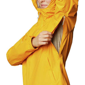 Vestes coupe-vent à capuche sur mesure pour femmes tissu polyester nylon respirant pour vêtements d'entraînement d'hiver techniques imprimées - Product Image 6