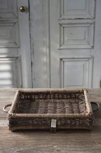 Bandeja para servir de ratán Sunset Serenade: Elegancia redonda hecha a mano-Diseño inspirado en la naturaleza para ocasiones especiales - Product Image 6