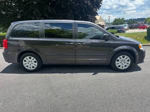 Dodge Grand Caravan 2016 usado en venta a bajo precio - Product Image 5