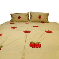 Parure de lit artisanale de haute qualité en coton 100% 400TC, broderie de designer, motif 'Strawberry Booty Work', toutes saisons, avec deux taies d'oreiller