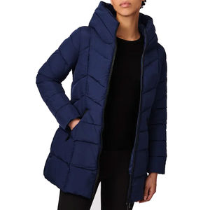 Veste matelassée d'hiver chaude pour femmes, respirante, fermeture éclair, style réversible, écologique, vestes matelassées personnalisées OEM - Product Image 4