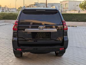 <span class=keywords><strong>TOYOTA</strong></span> Prado GXR <span class=keywords><strong>2022</strong></span>, 2.7L, Gasolina, Turbo Diésel, V4, Automático, R18, Euro VI, Cámara de 360°, Buen Estado - Product Image 4