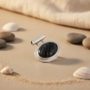 Pendentif en argent 925 avec pierre de kyanite, charme pour femmes à porter au quotidien, pour les fêtes et les cadeaux, avec diamant et zircon - Product Image 2