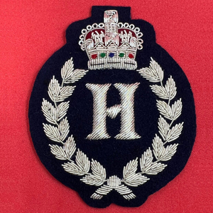 2025 arrivages prix de gros patchs de broderie faits à la main conception personnalisée Type de mode sergé à la main tissu adhésif Merrow bordure - Product Image 2