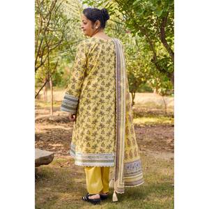 ชุดสูทผ้าลอนพิมพ์ลาย 3 ชิ้นสำหรับผู้หญิง พร้อมผ้าคลุมไหล่ รุ่น CL-62116 - Product Image 4