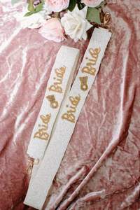 Sac banane élégant brodé avec perles de verre et sangle amovible, design léger fait main pour toutes les occasions - Product Image 2