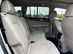 Volkswagen Atlas SEL Premium R-Line 4Motion AWD 2024, boîte automatique, titre propre, sans accident, faible kilométrage - Product Image 6