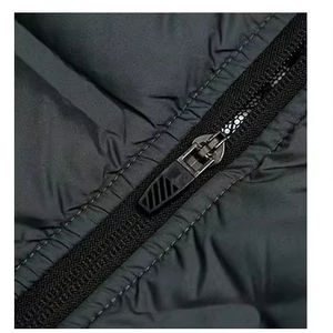 Matériau souple Veste matelassée de haute qualité pour homme Vestes au design unique pour homme Service OEM Veste matelassée durable pour homme - Product Image 2