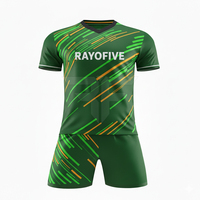 Nuevo Uniforme de Fútbol 2026 Personalizado, Transpirable, Estampado, de Alta Calidad, 100% Poliéster, Sin Mangas, Cuello en V, Secado Rápido, para Hombre Adulto