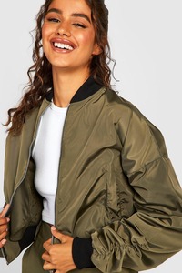Best-seller Blousons bombardiers en satin tendance pour l'extérieur Blouson bombardier hiver satin dernier modèle fournisseur grossiste - Product Image 4
