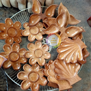 Plateau en bois fait main, plateau de service en bois naturel, décoration minimaliste pour la maison - Caryln - Product Image 2